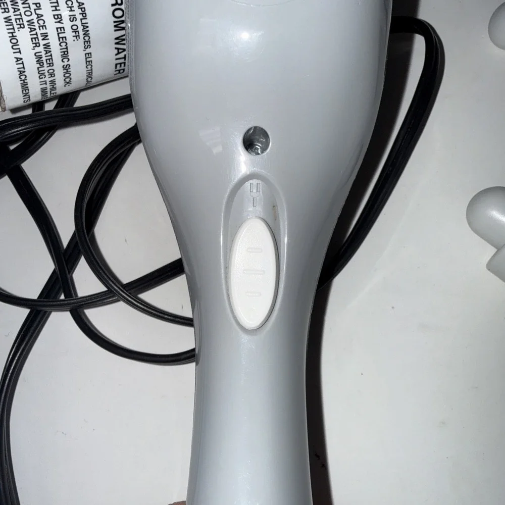 Wahl Professional Handheld Massager 4120 Powerful 4 Changeable Heads 2 Speed
